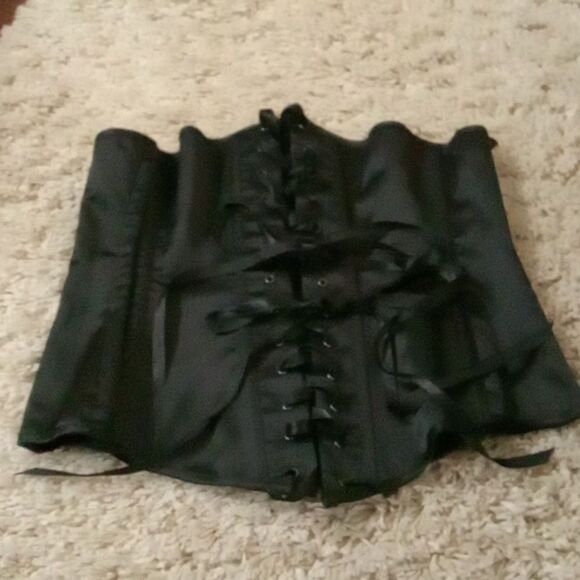 Shirley of Hollywood style 25944 black bustier w silver beaded skull size 38 - Picture 2 of 2